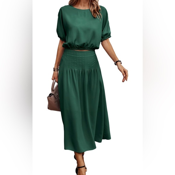 Dresses & Skirts - Two piece outfits